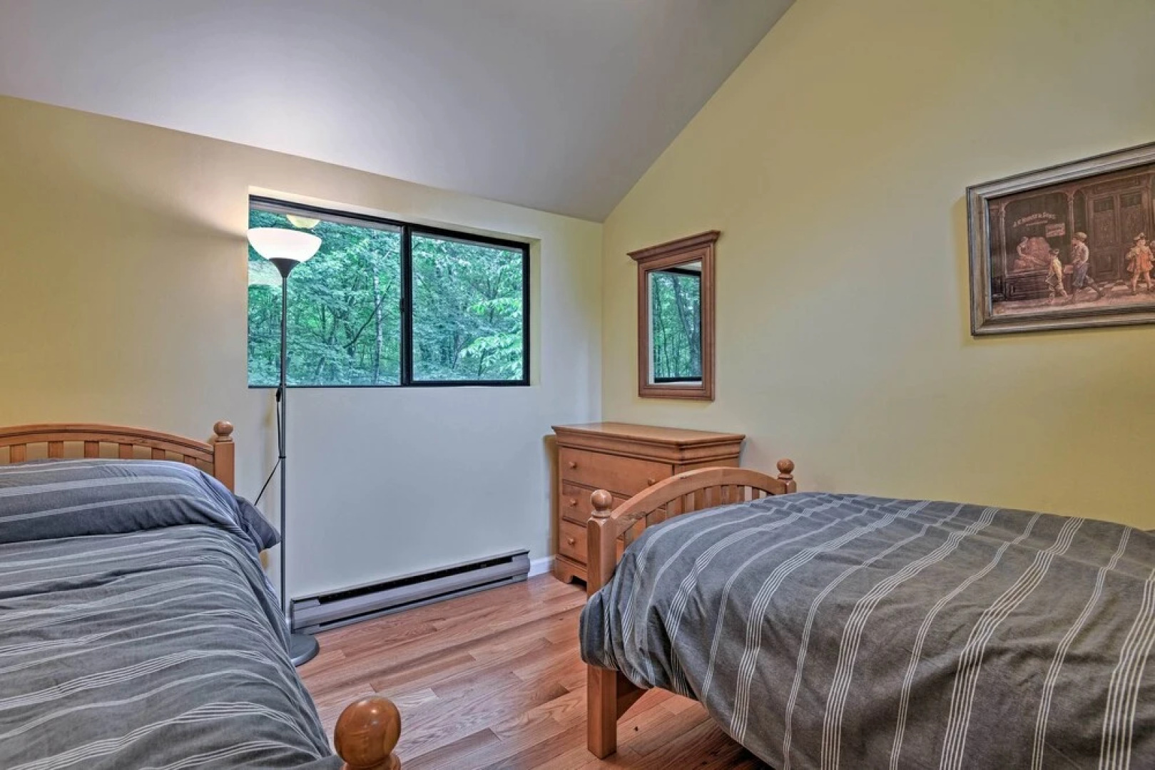 Deck & Fire Pit: Pocono Lake Home Near Skiing!