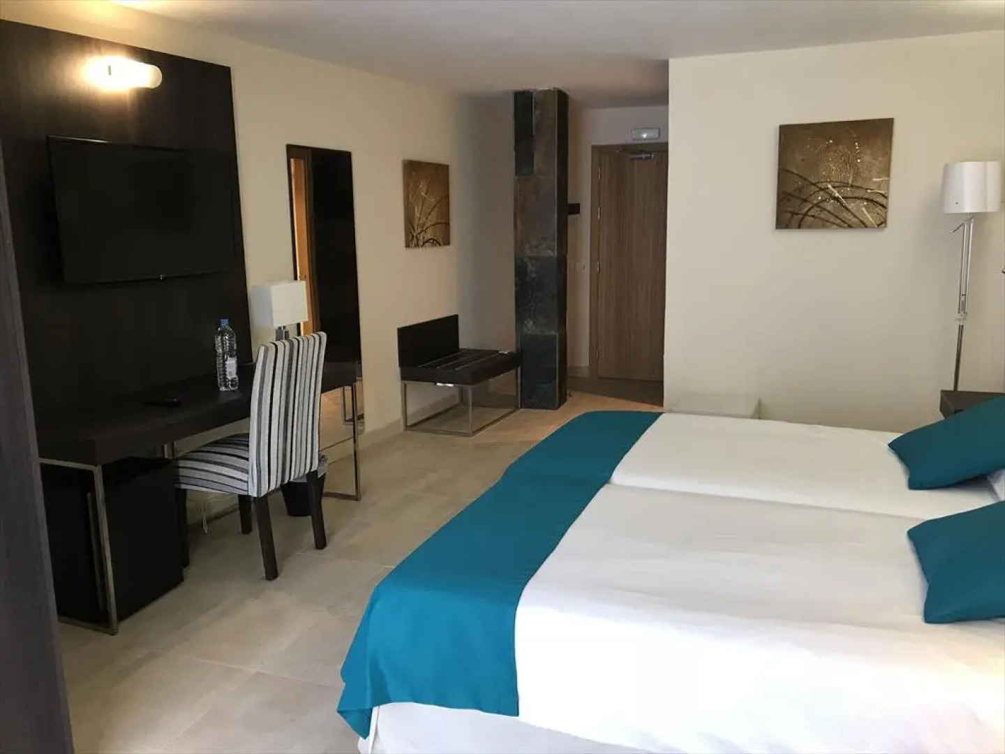 Hotel La Aldea Suites