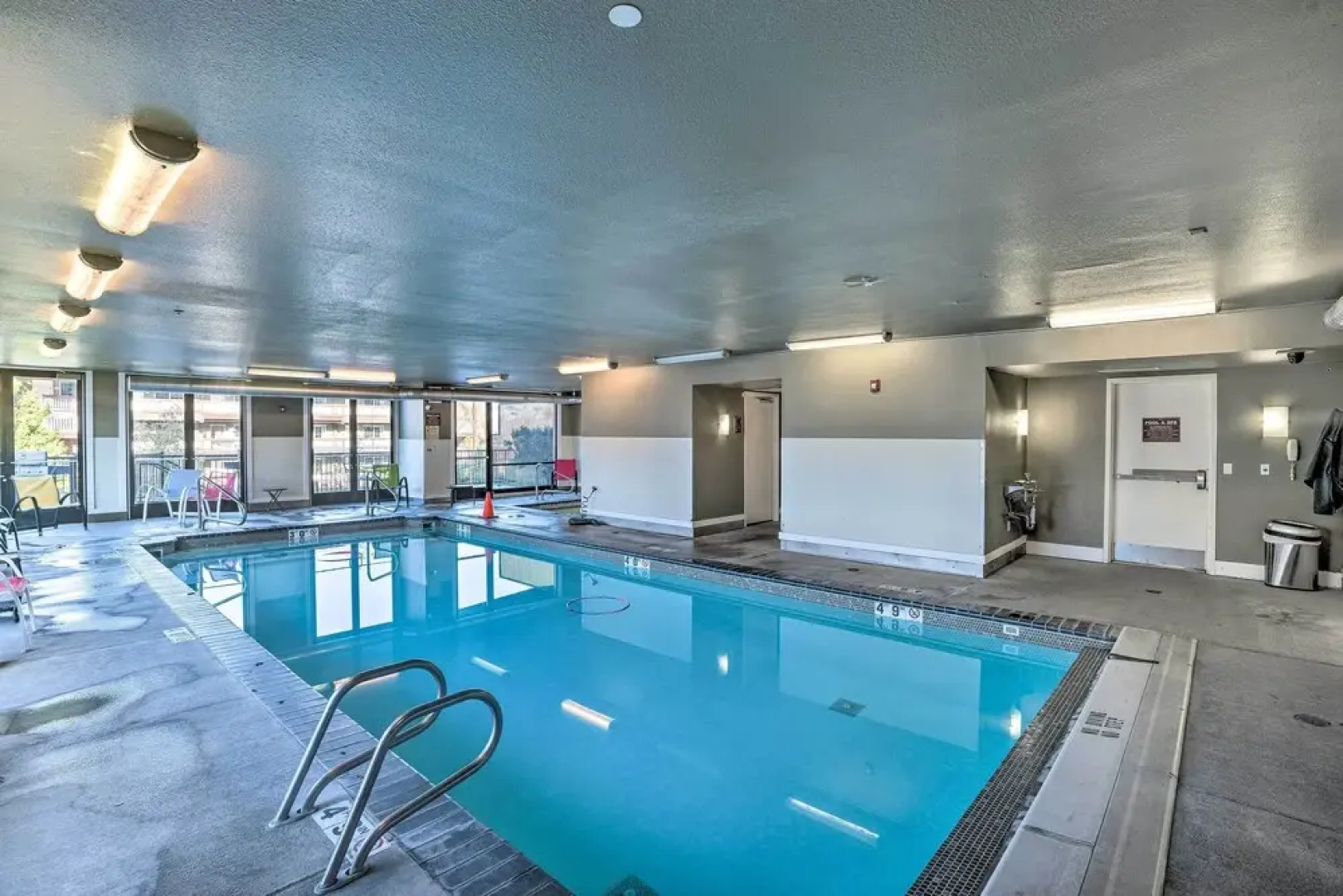 Resort-style Condo w/ Lake Chelan & Mtn Views