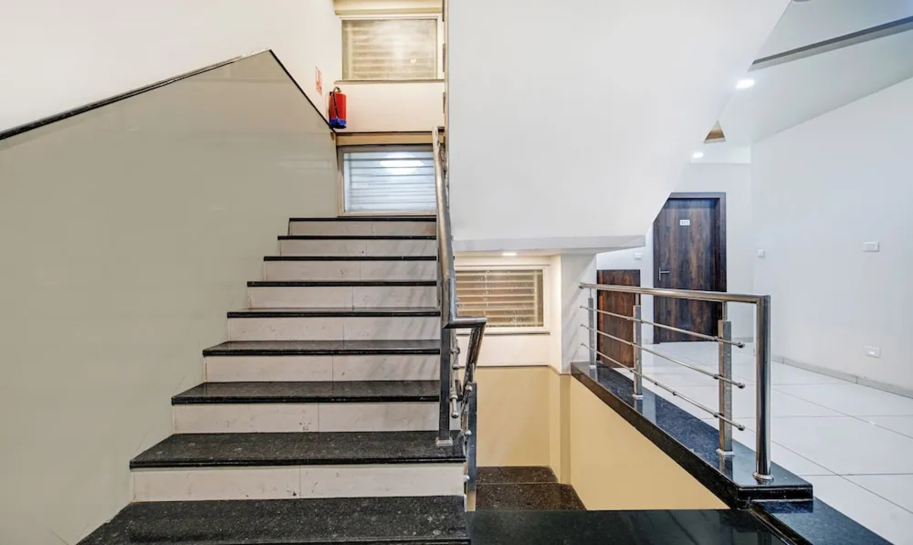 Treebo Trend Blue Diamond