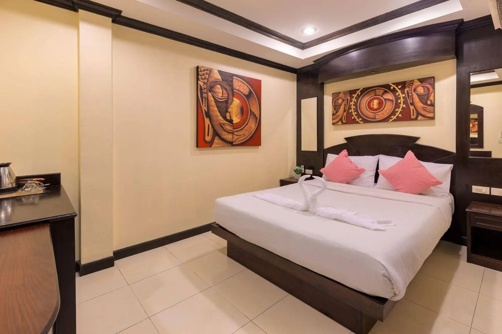 Phuket Paradise Hotel