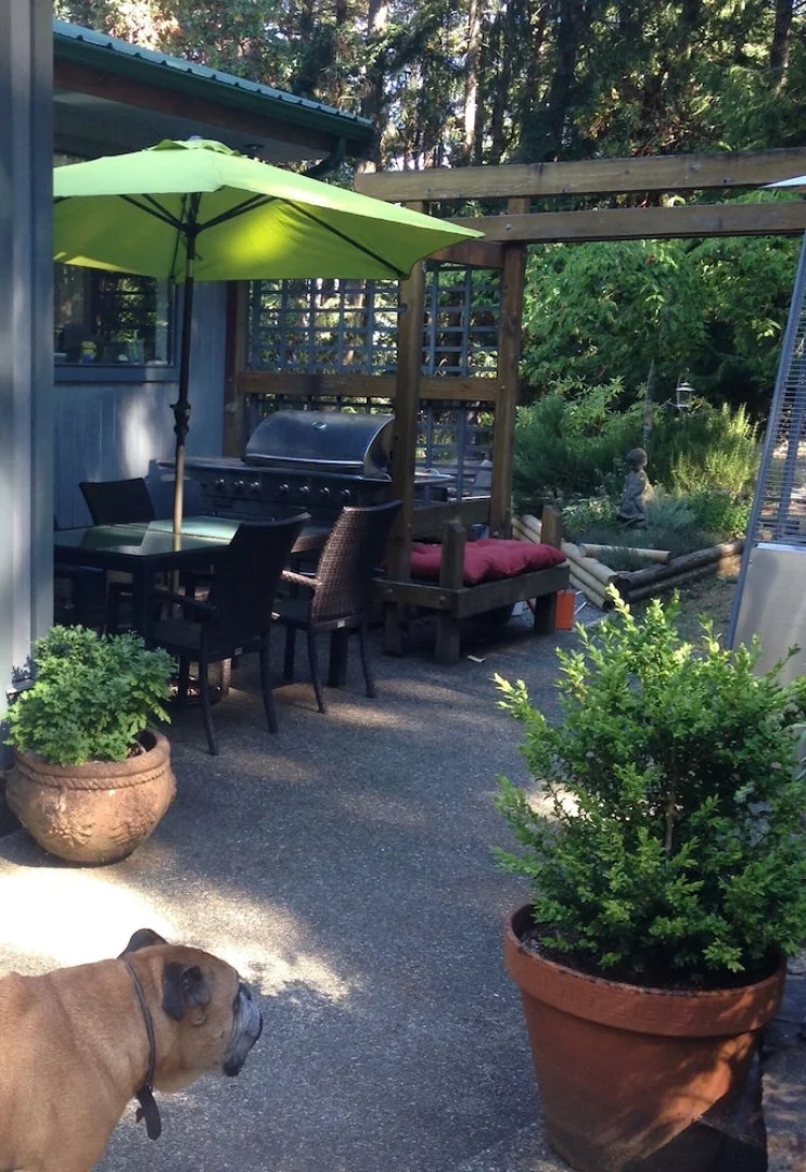 Salt Spring Carriage House B&B