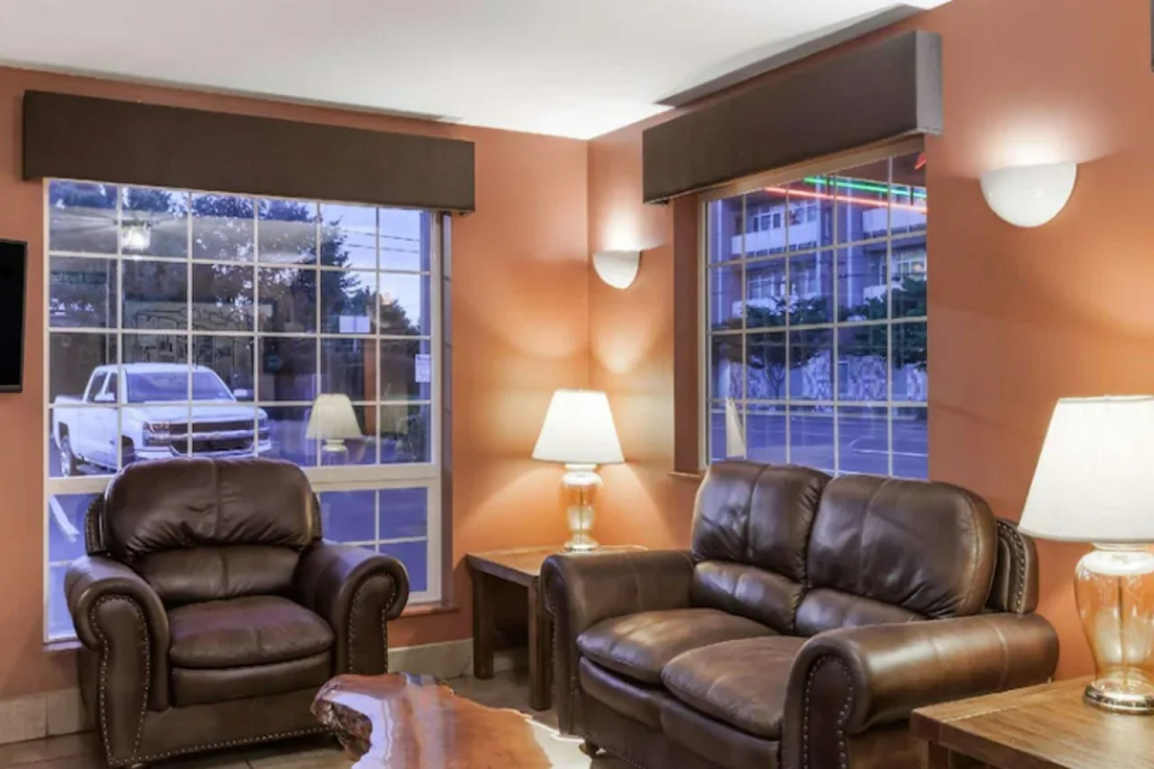 Super 8 By Wyndham Gresham Portland Area OR
