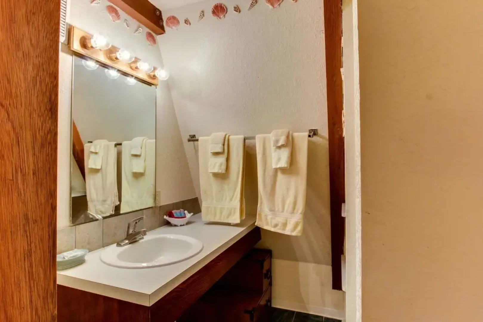 Alpine Chalet 7 Full Loft