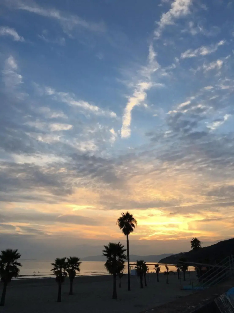 磯ノ浦駅前ゲストハウス 月と空moon and sky