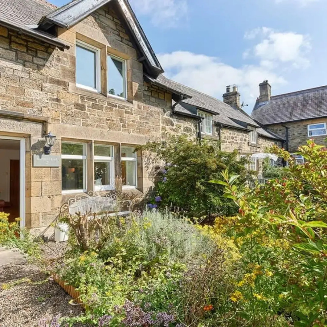 Host Stay Waterleap Cottage