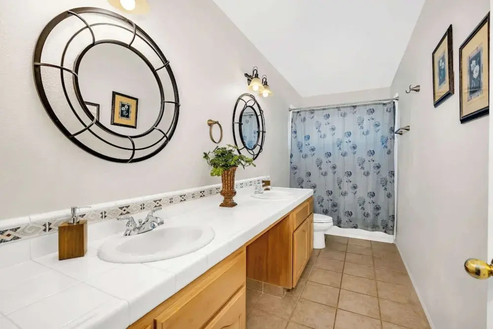 Awesome Views, Game Room, Hot Tub and More!
