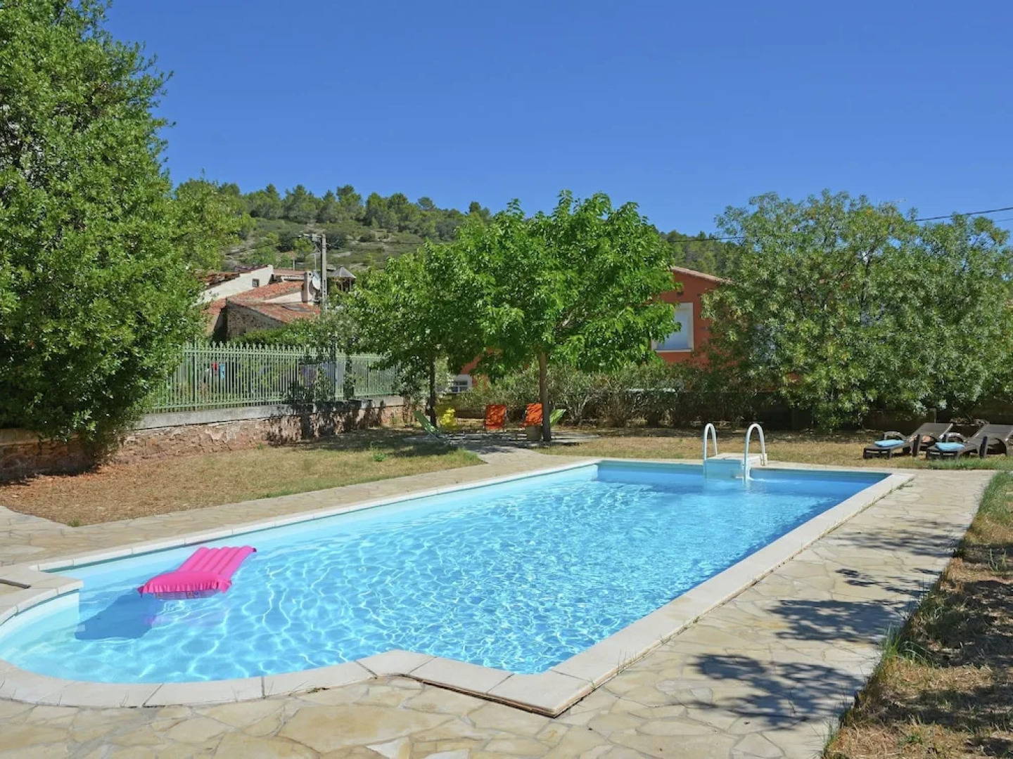 Authentic Holiday Home With Private Swimming Pool and Large Garden in Southern France