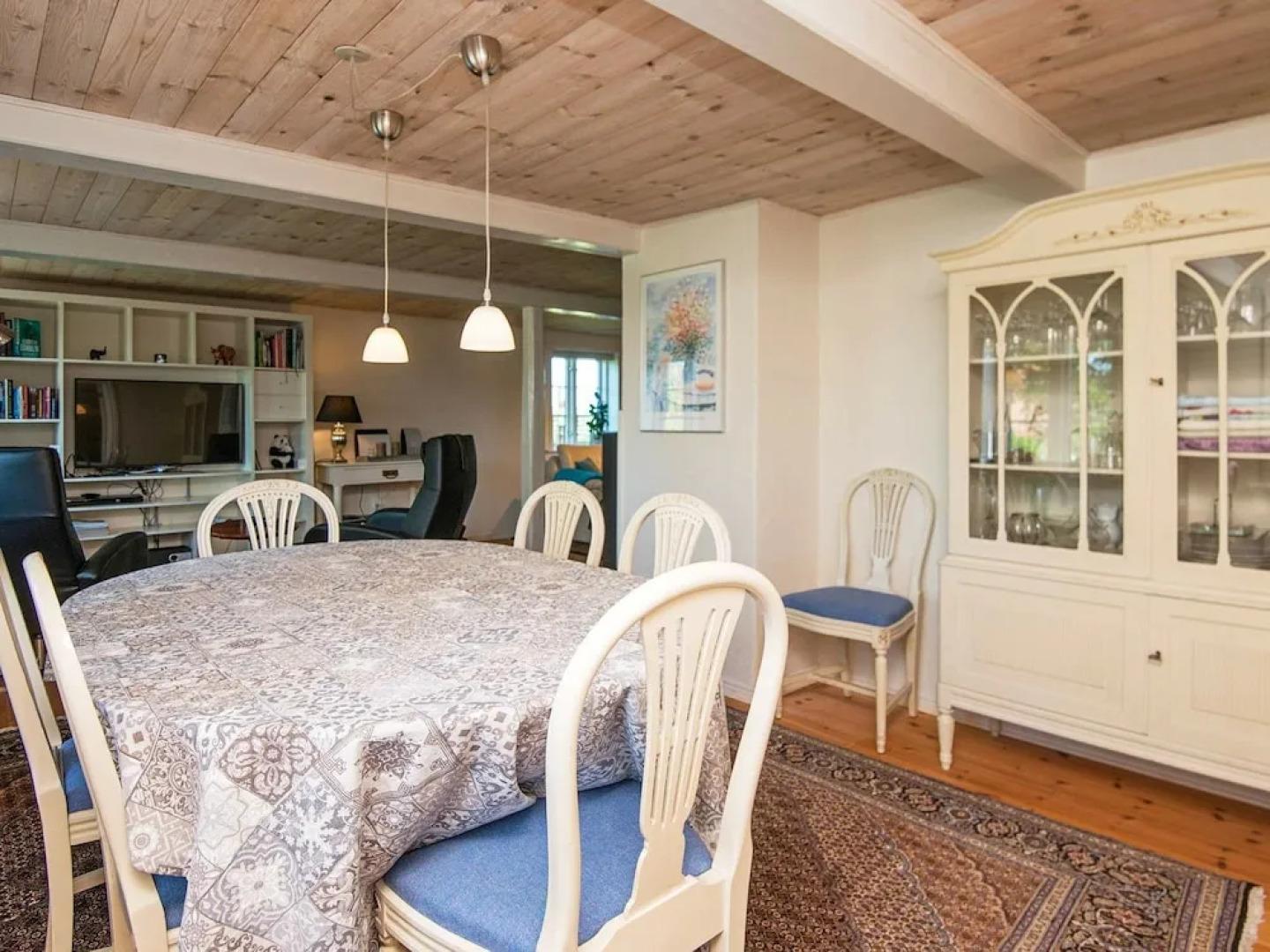 Tranquil Holiday Home in Højer with Sprawling Gardens