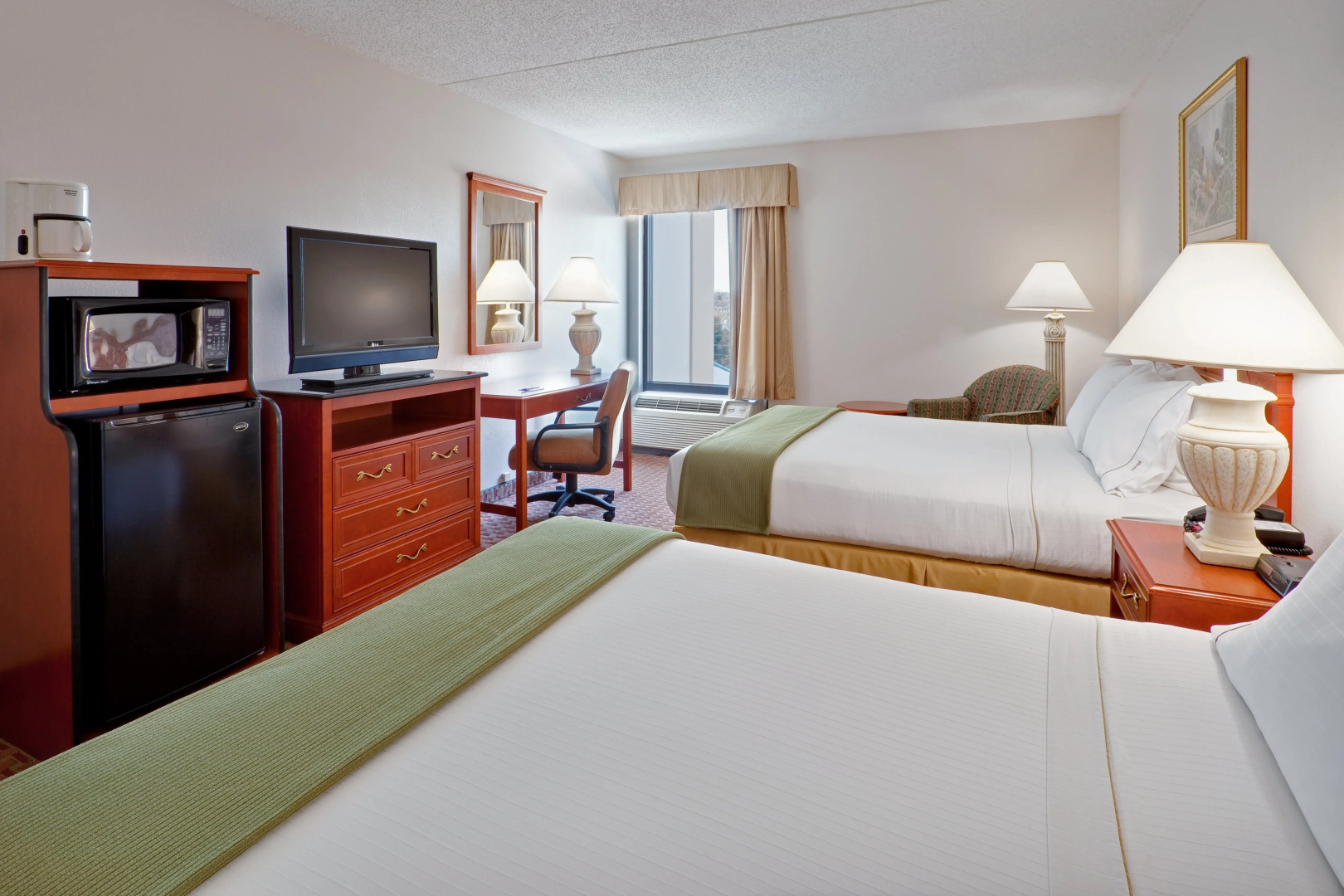 Holiday Inn Express & Suites Allentown-Dorney Park Area by IHG