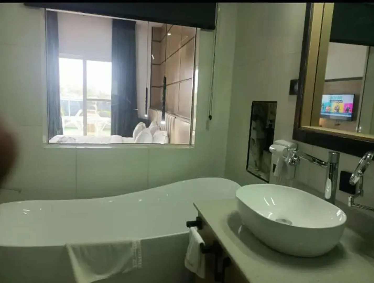 G Pinnacle Signature Hotel