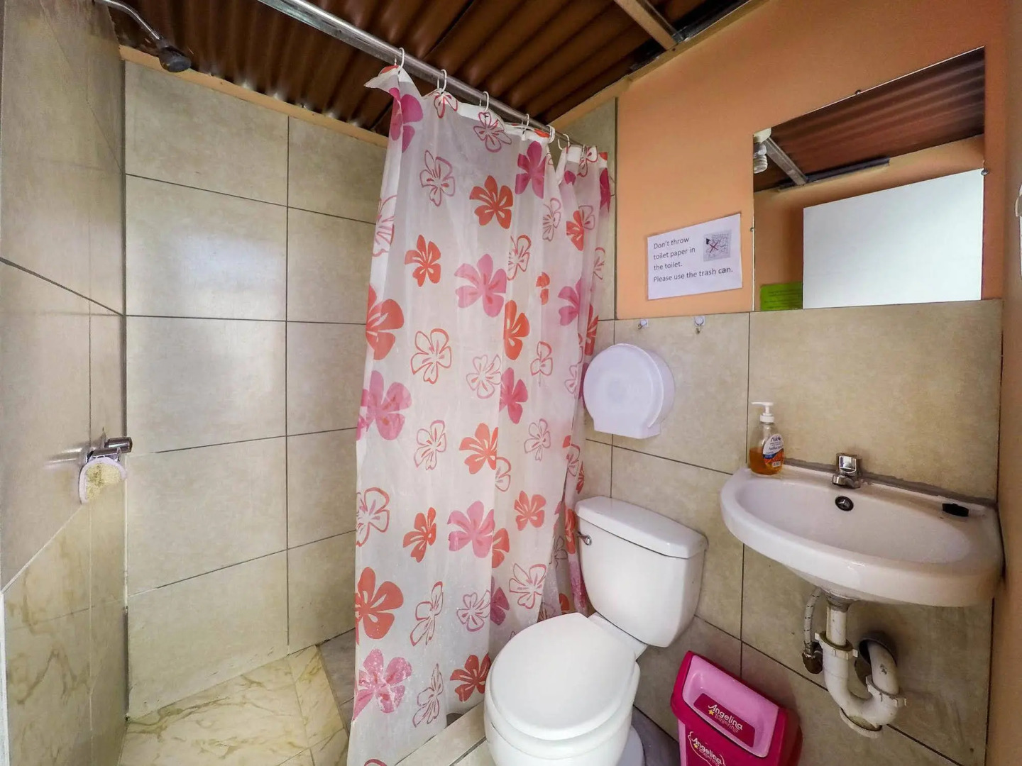 Mercaderes Backpackers