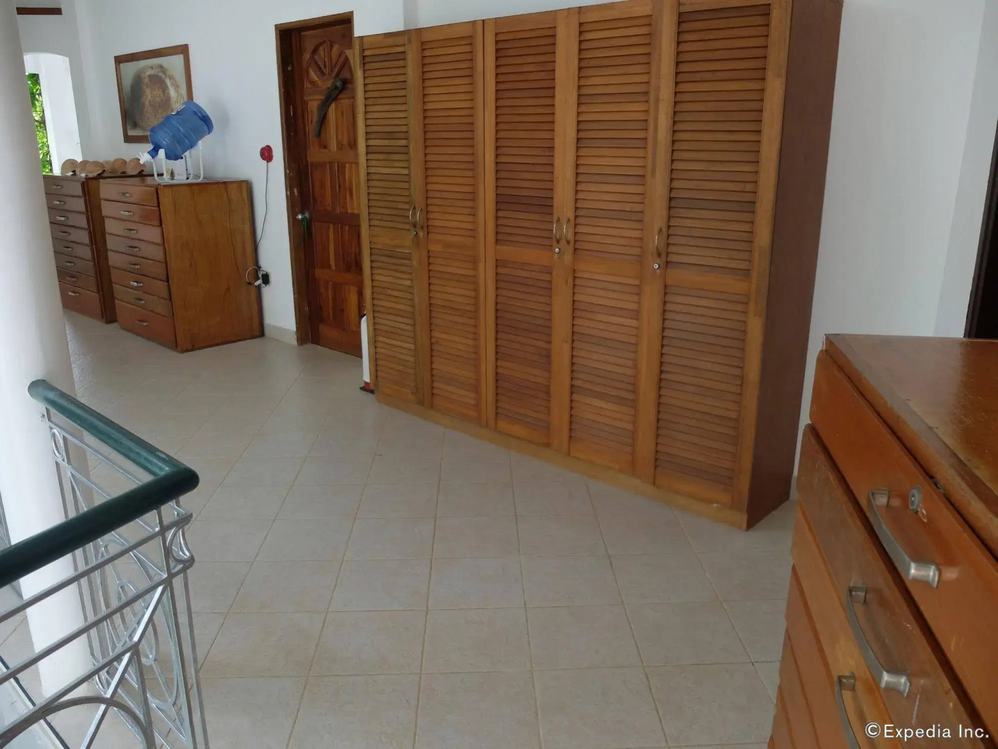 Argonauta Boracay Boutique Hotel with Apartments and Villas