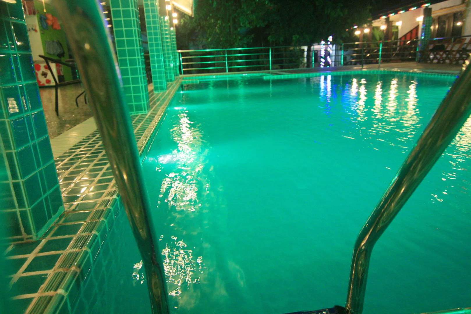 E-Outfitting Vang Thong Hotel