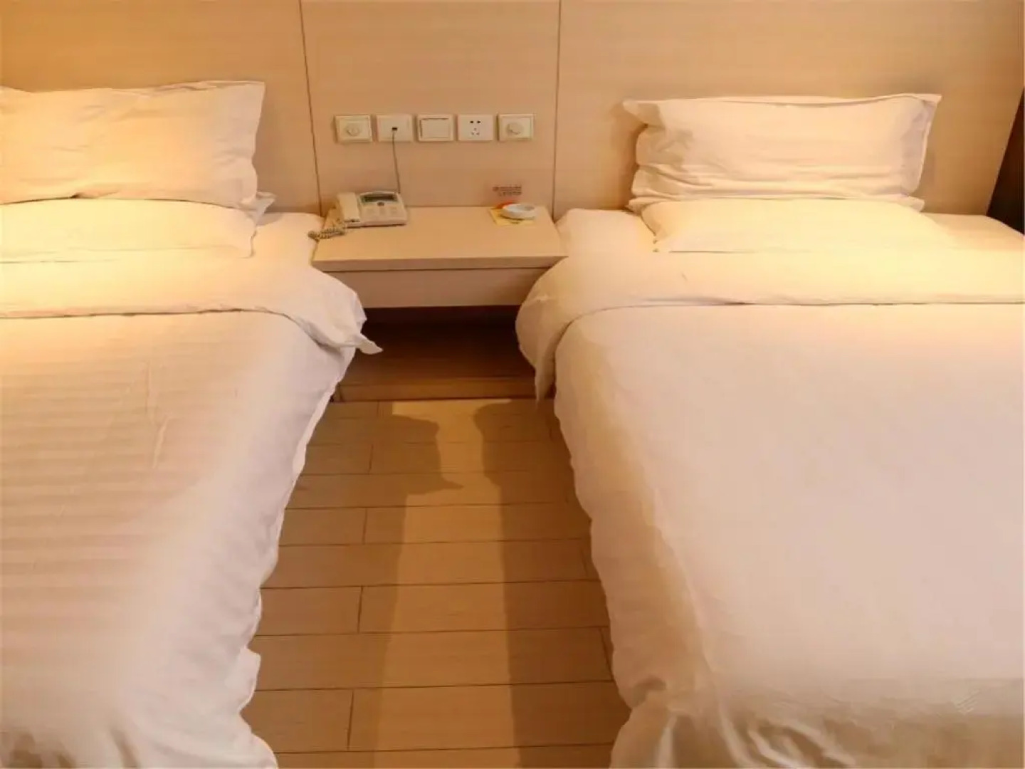 大同陆达快捷酒店