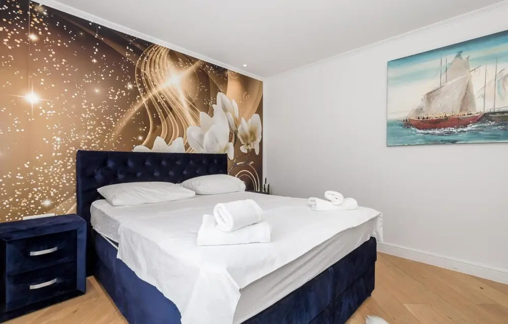 Stunning Home in Lun With 4 Bedrooms, Wifi and Outdoor Swimming Pool