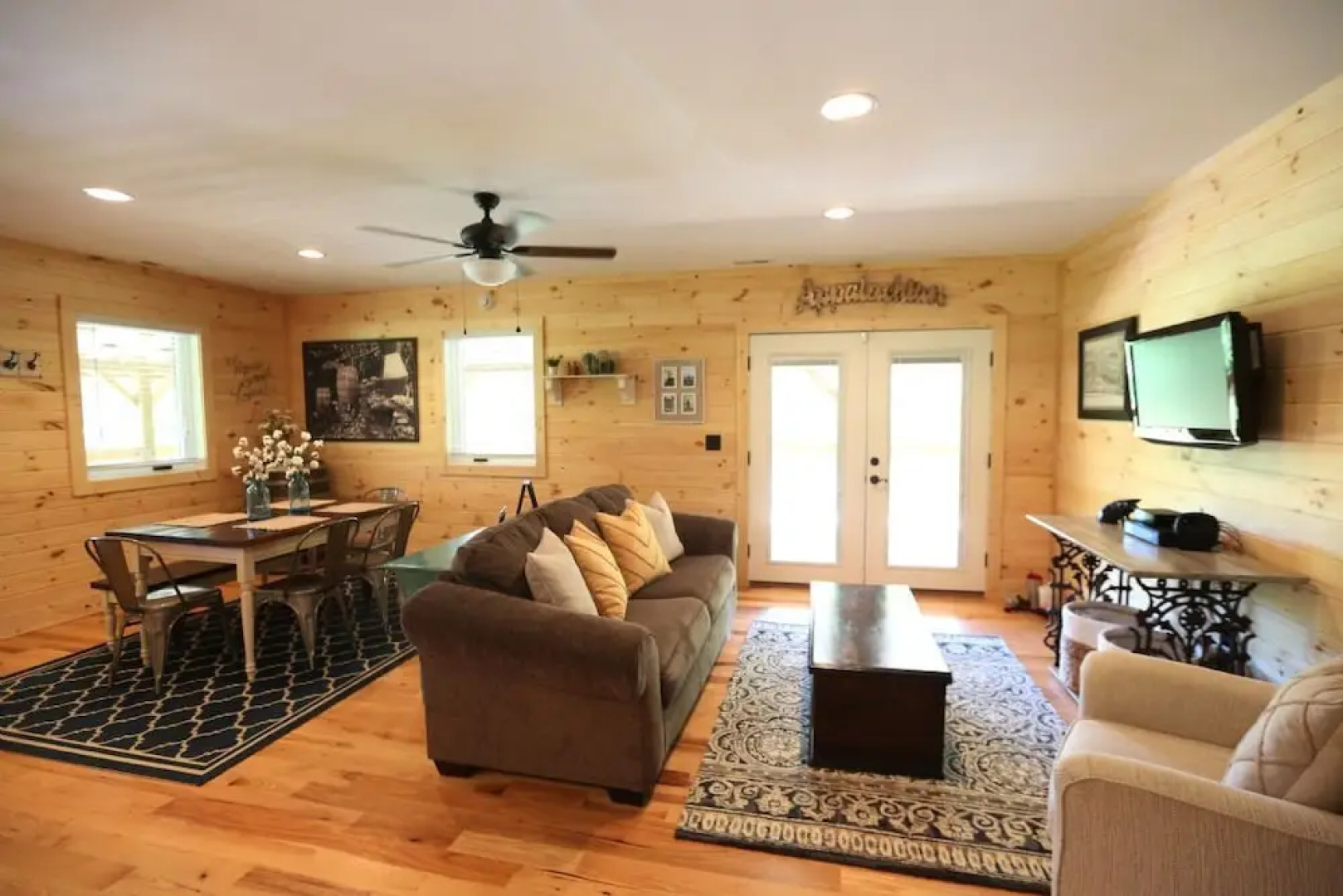 Dillingham Dacha - 2 Br Home