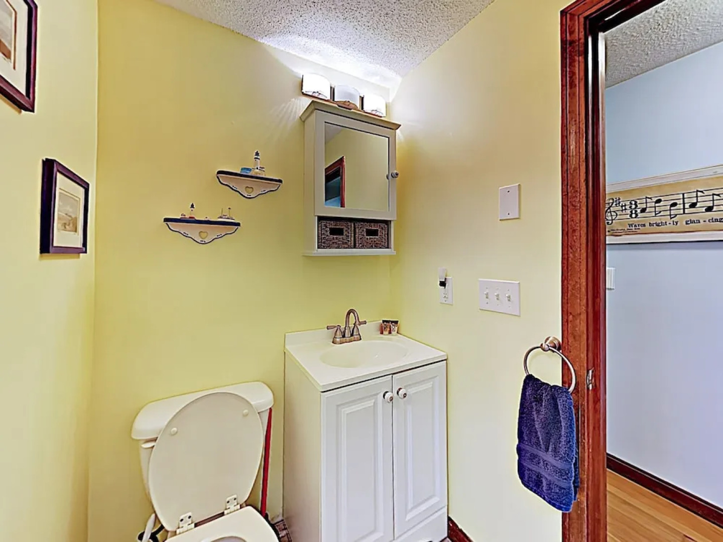 Spacious Home in Hyannis by RedAwning