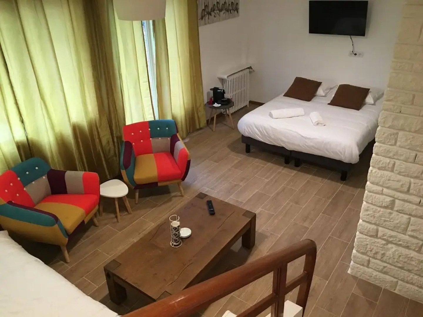 Au Charme du Lac Piscine & Spa 2