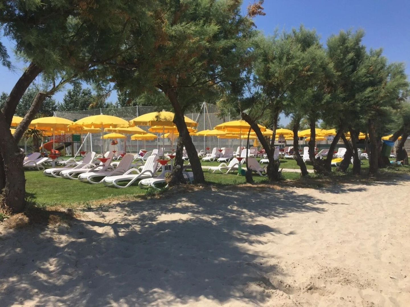 House in Residence With Swimming Pool, Near the Sea