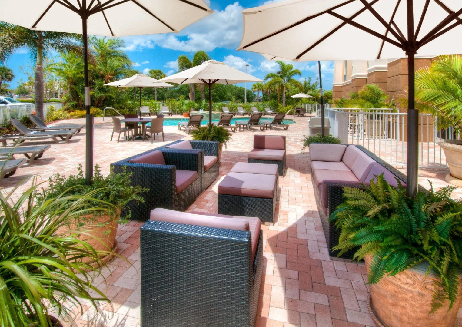 Hampton Inn & Suites Fort Myers - Colonial Blvd