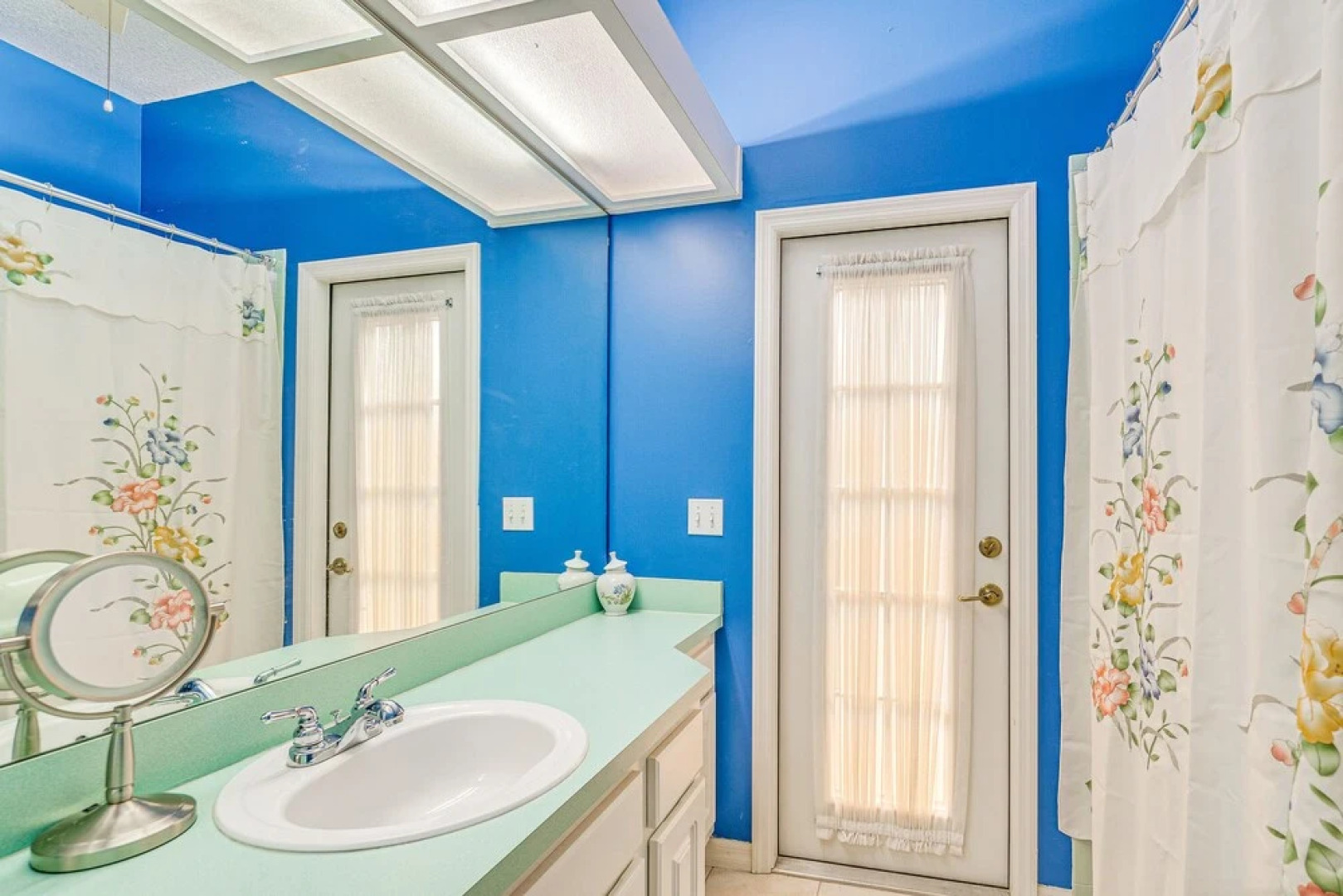 1 Mi to Rainbow Springs State Park: Home w/ Lanai!