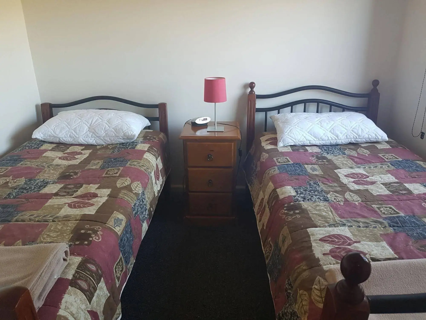 Bentley Waterfront Motel & Cottages