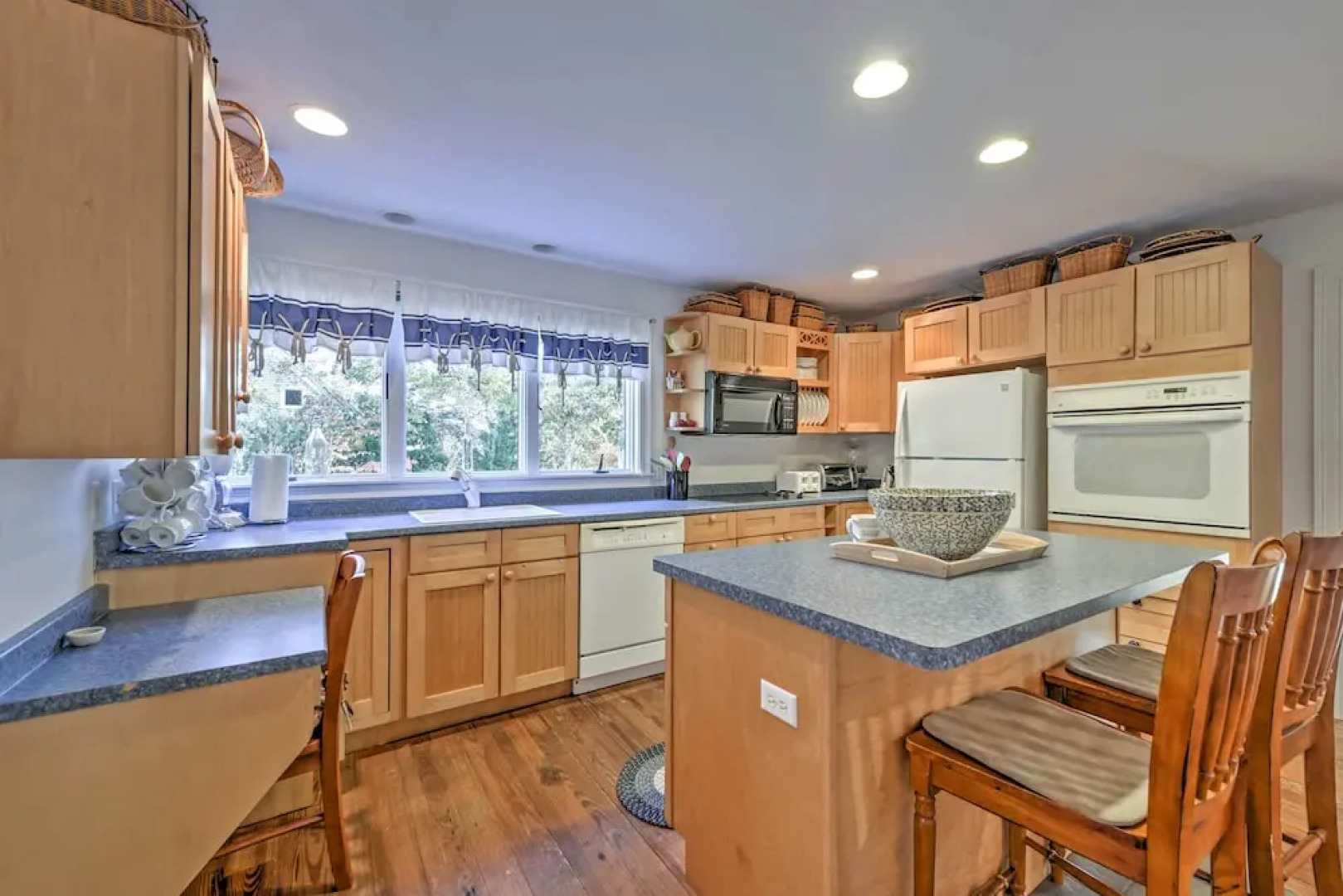 2 Mi to Beach: Nautical Retreat in Bourne!