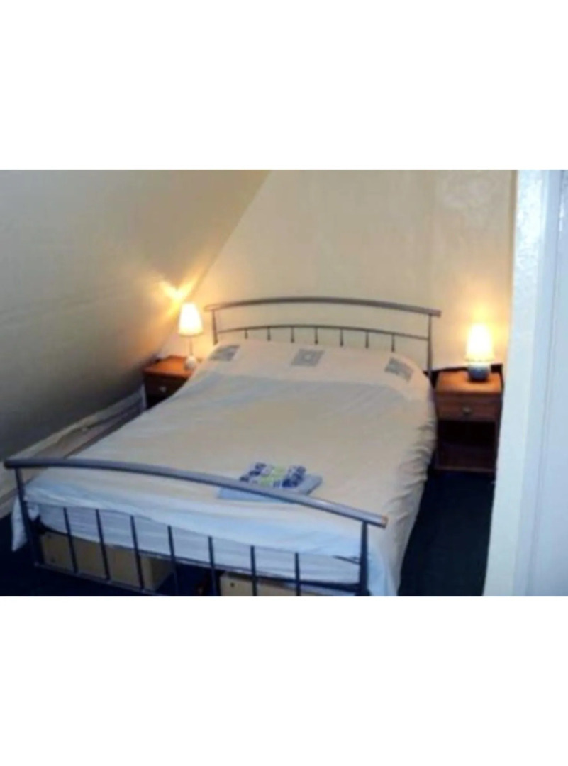 Three Horseshoes Inn