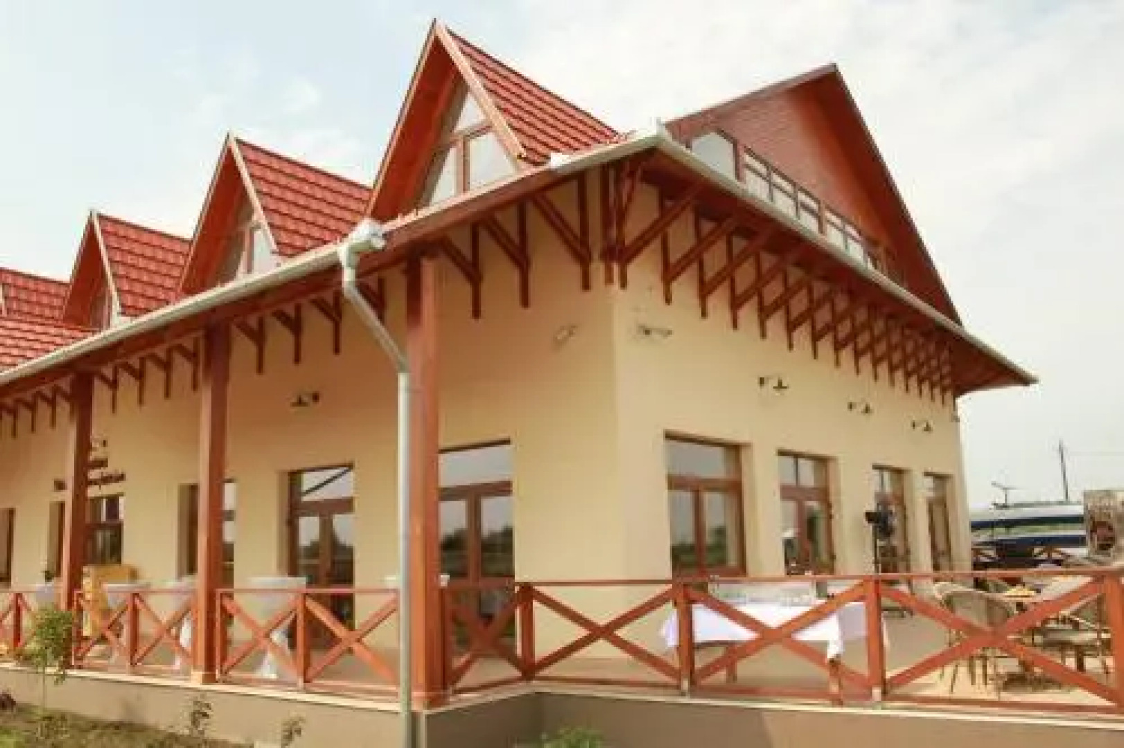 Tuzseri Palinka Tanya