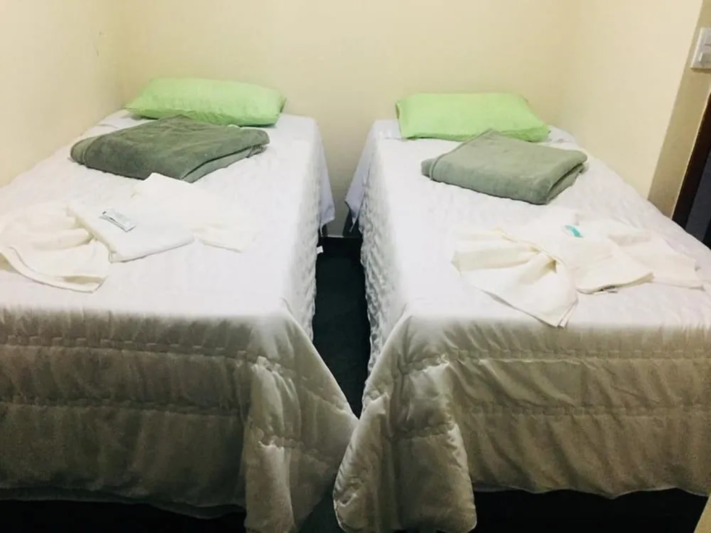 Residencial Caravelas Hotel