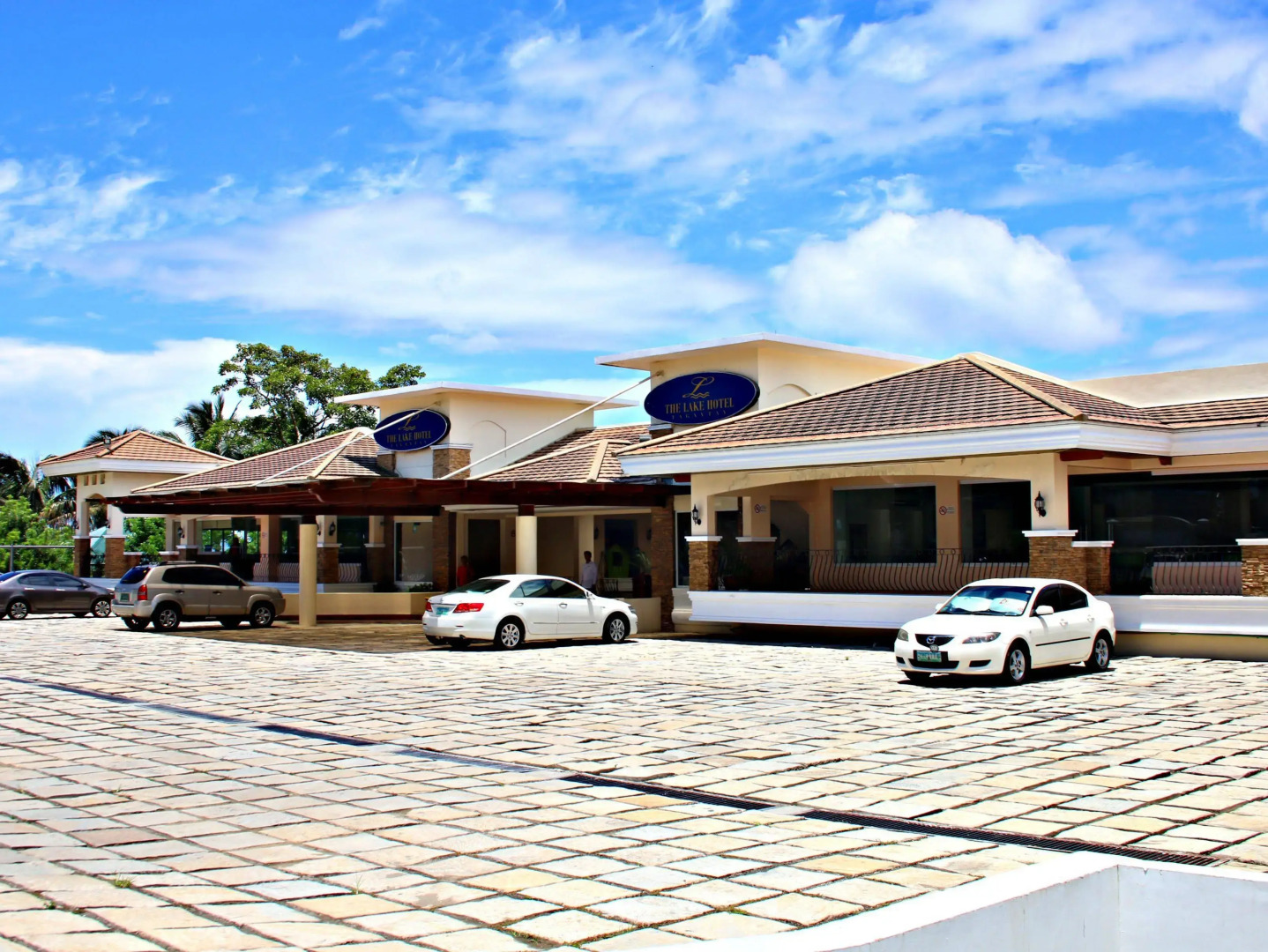 The Lake Hotel Tagaytay