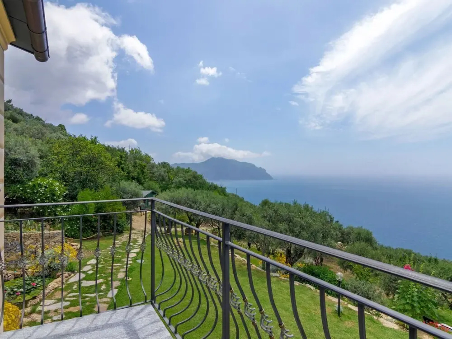 Scenic Holiday Home in Pieve Ligure With Private Garden