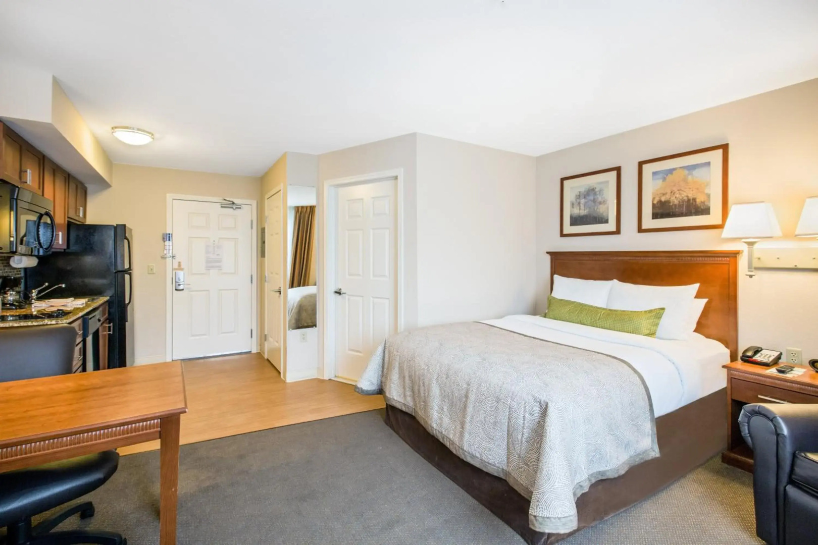 Candlewood Suites Pittsburgh Cranberry by IHG