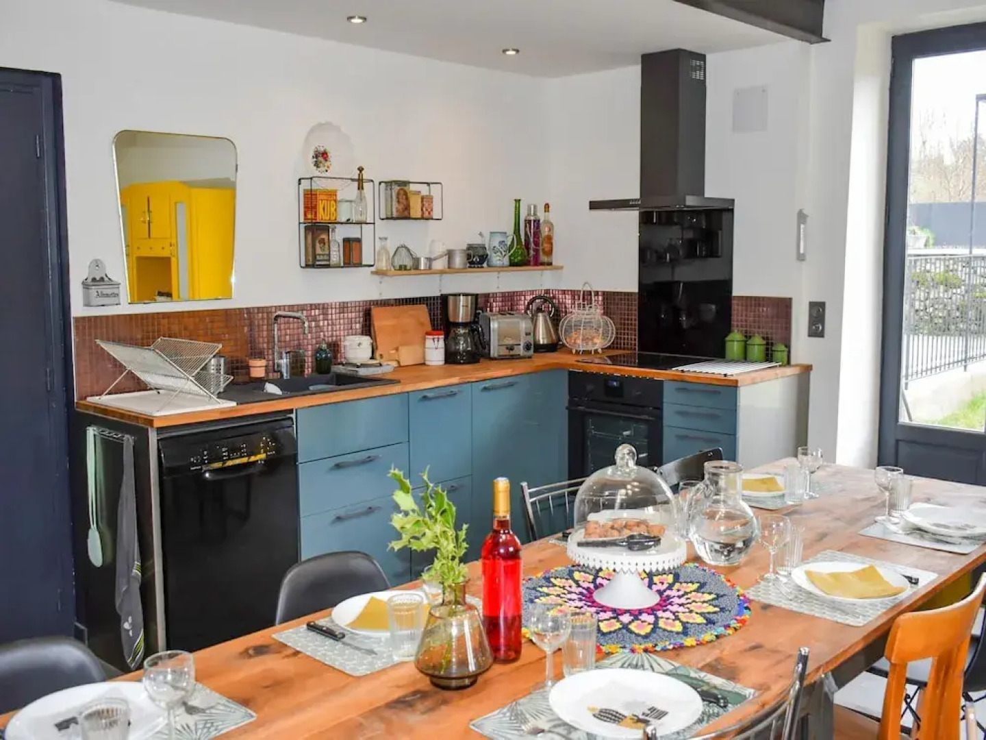 Stylish Renovated Villagehouse With Private Swimming Pool Garden and Lovely View