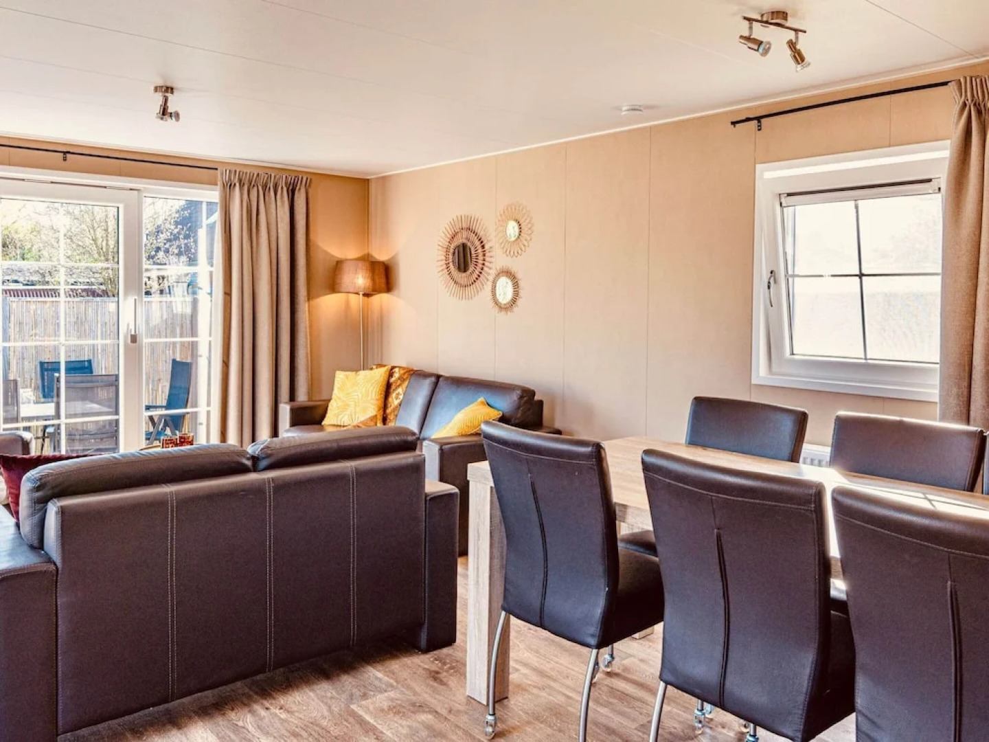 Holiday Home With Terrace in Giethoorn