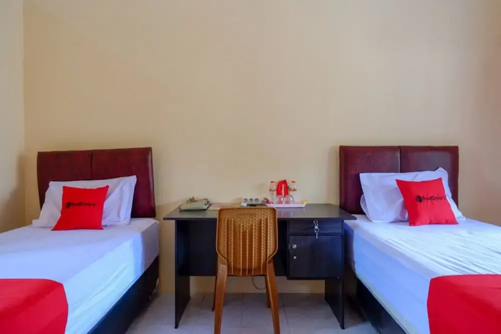 RedDoorz Syariah near Alun Alun Purwokerto