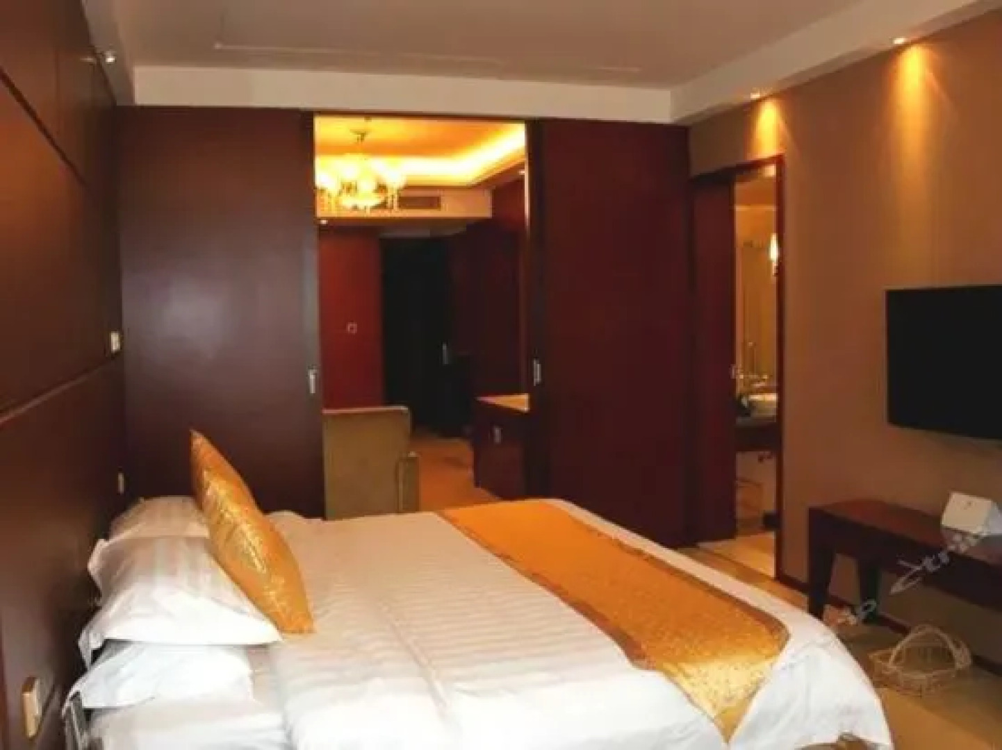 Yiyang Carrianna International Hotel - Yiyang