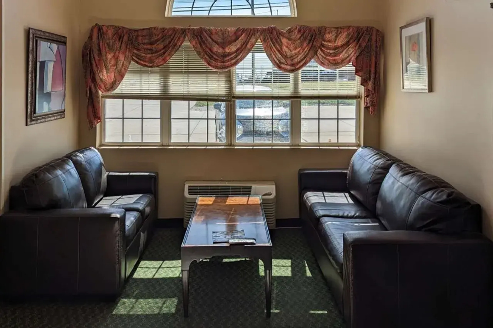 St Clair Inn and Suites