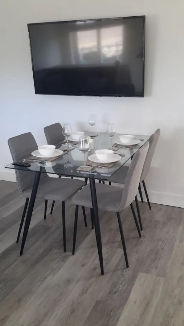 Beach Cottage near the shore