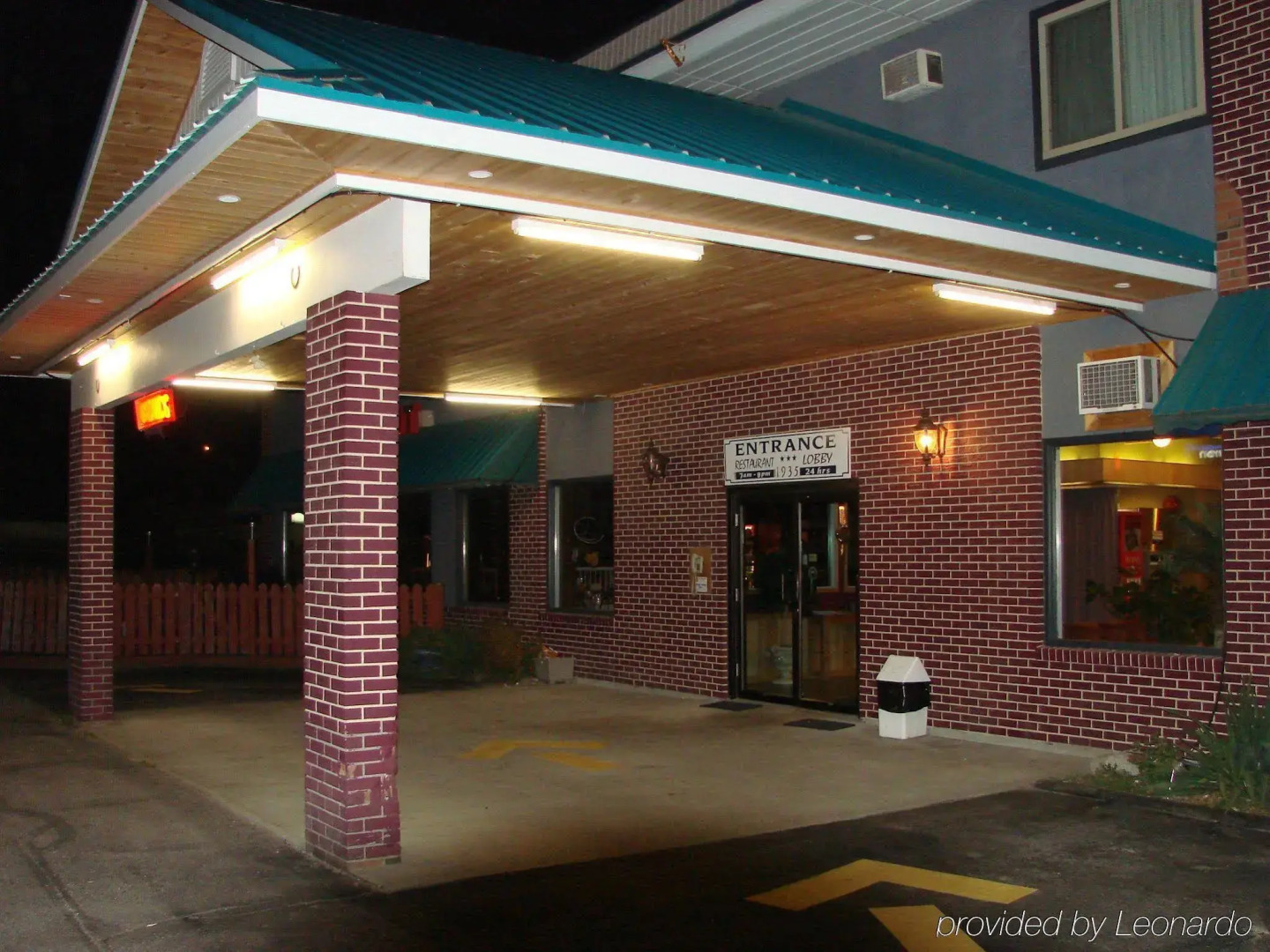 Canadas Best Value Inn & Suites Castlegar