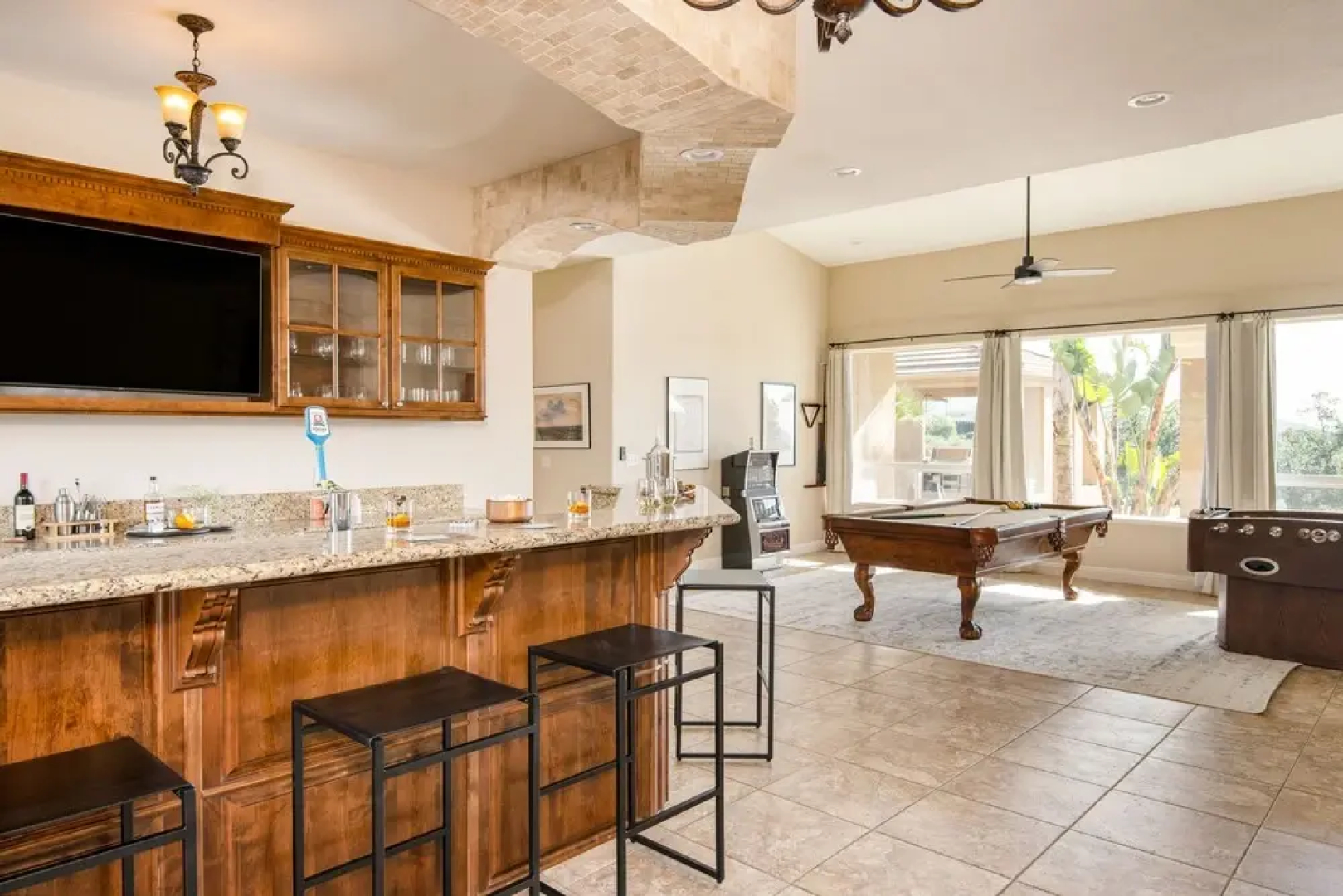 Casa Sancerre by Avantstay - Hilltop Estate w Breathtaking Views, Pool & Hot Tub