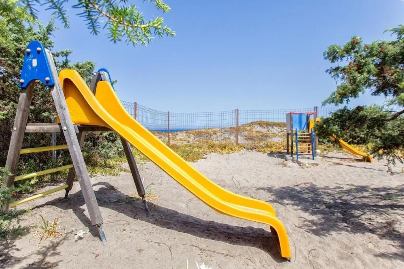 Villa Eden Beach per 8 persone a 50 metri dalla spiaggia con giardino