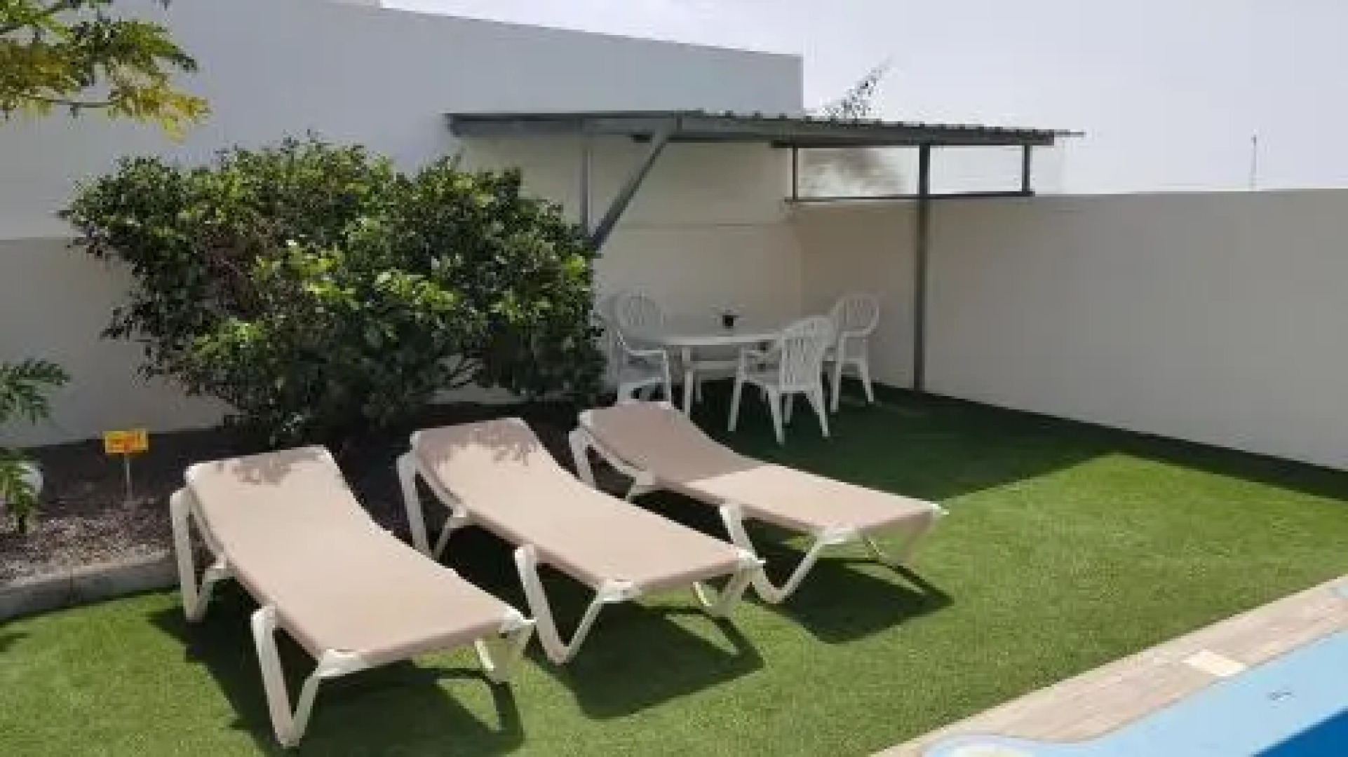 Villa Roja (b) - Kleine Ferienanlage mit Pool, Spielplatz und Boule [#95255]