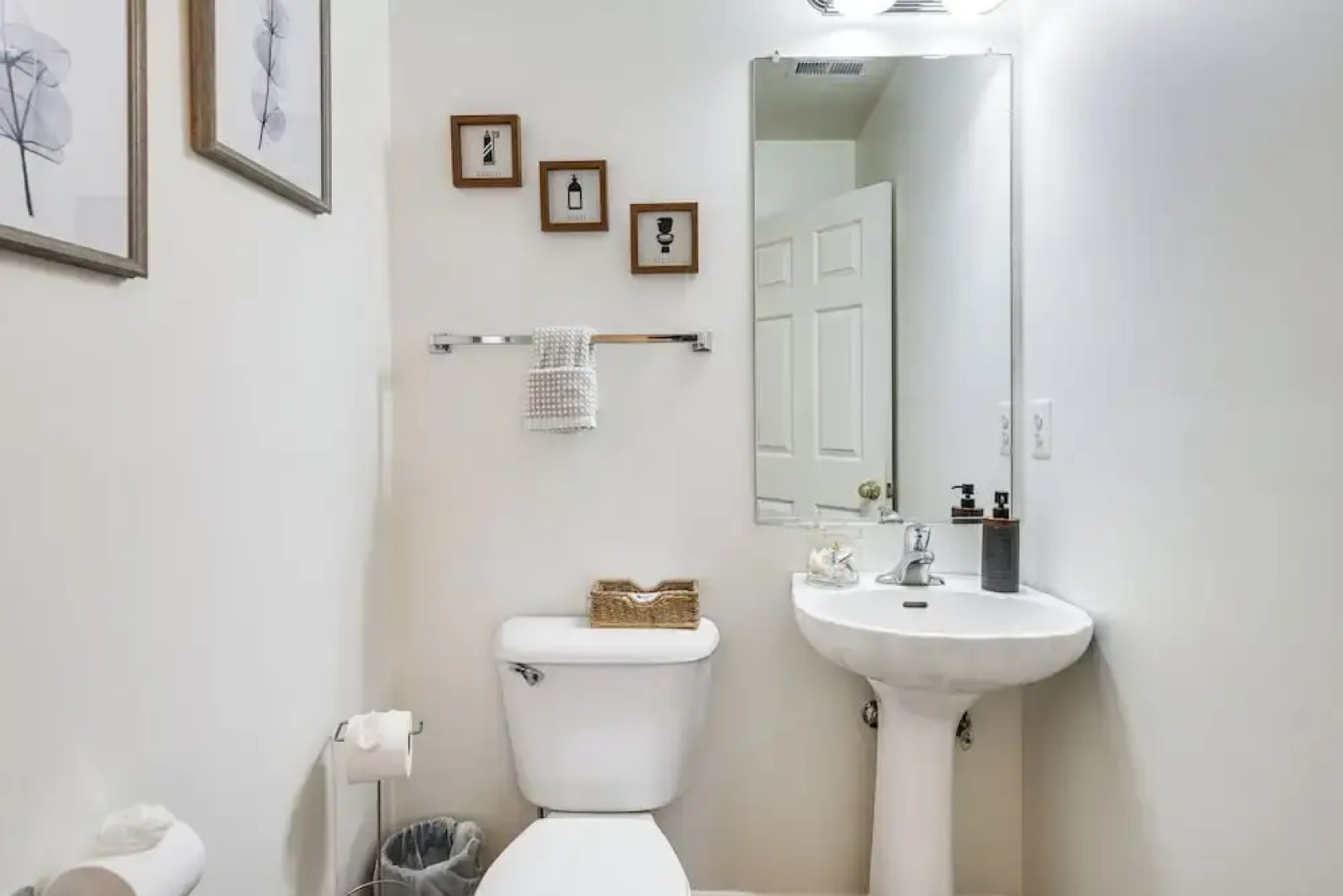 2 Blocks to Potomac River: Gem in Colonial Beach!