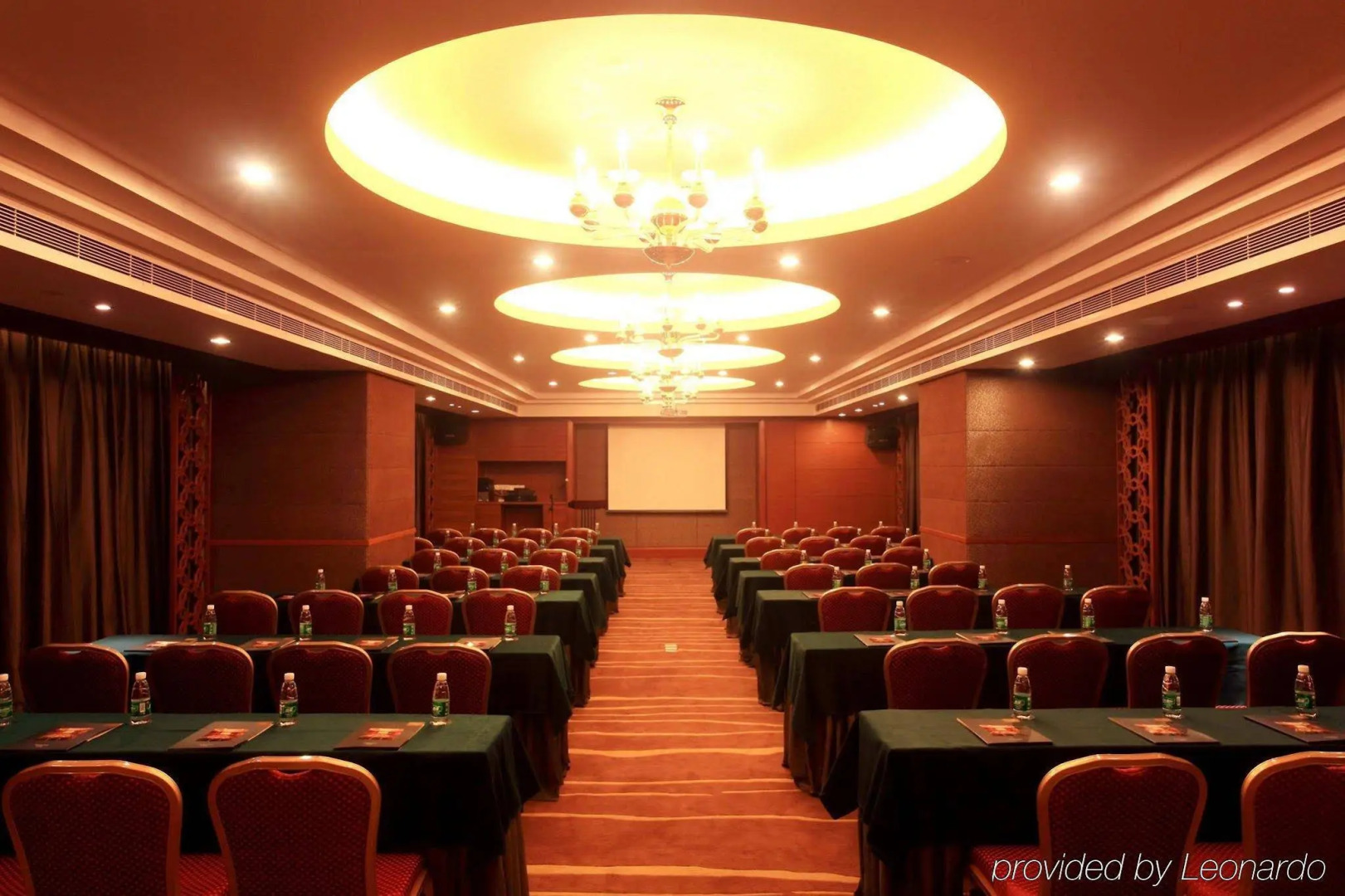 Leeden Hotel Guangzhou