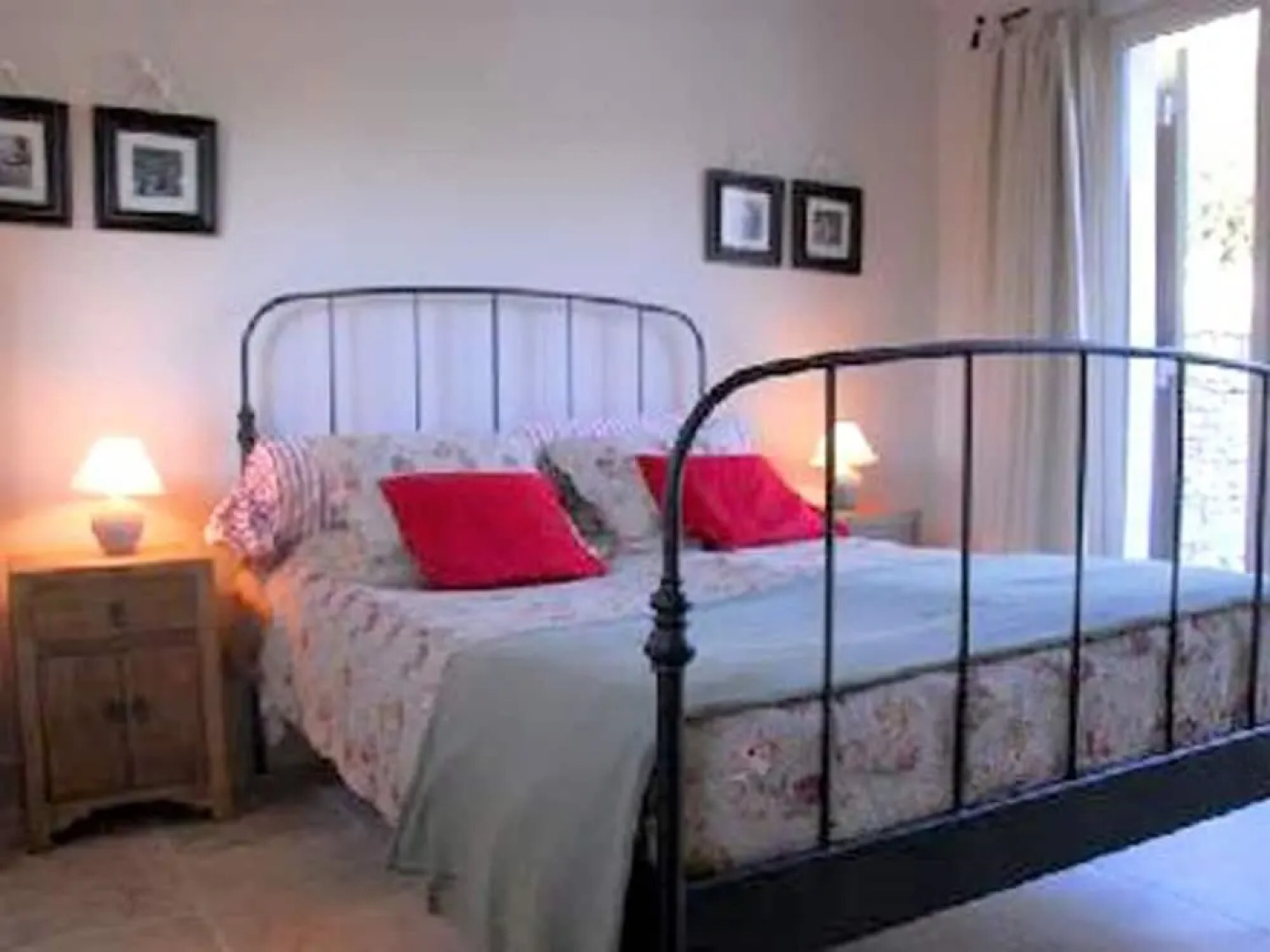 Provencal Holiday Home With Private Pool on 3000 m2 of Garden, in the Middle of the Luberon