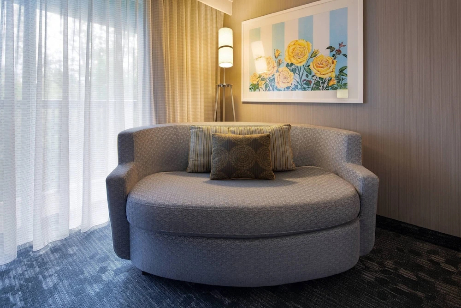 Courtyard Grand Rapids Airport