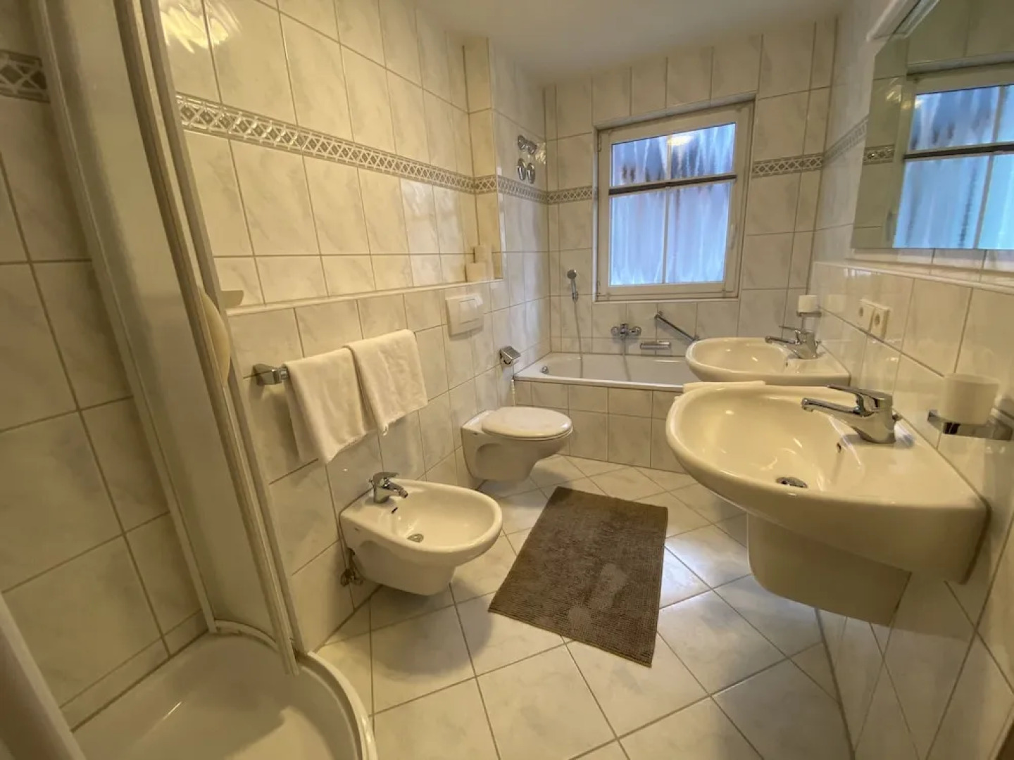 Hotel Zartenbach B&B