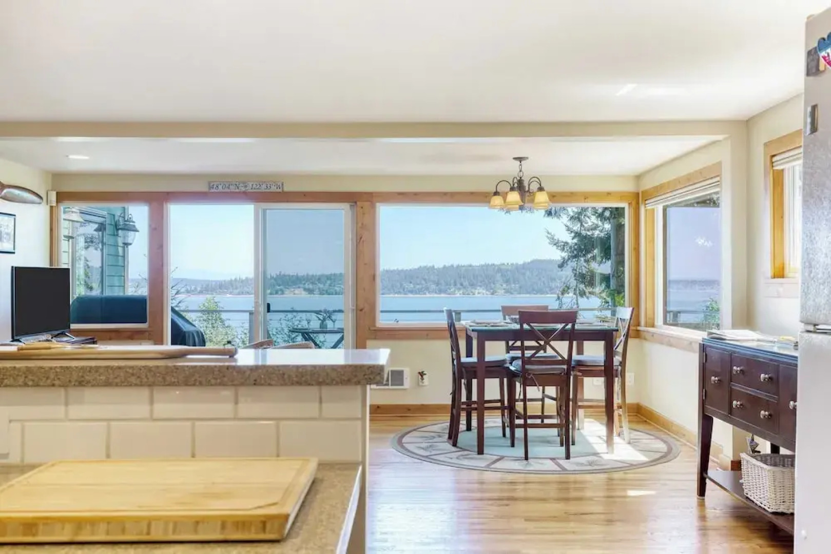 Serenity Pines by Avantstay Incredible Views